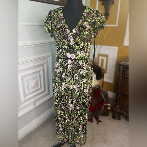 Black Floral Embellished Flutter Cap Sleeve Dress - Picture 3 of 9